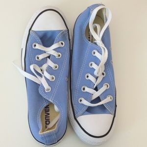 Blue converse